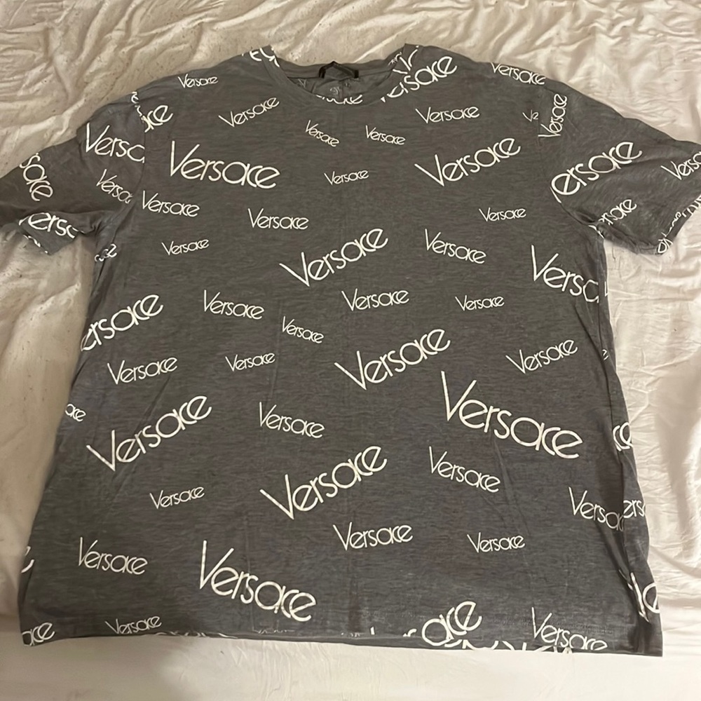 Grey Versace print all over xl tee shirt